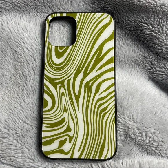 iPhone 12 Mini Case (4) - Picture 4 of 5